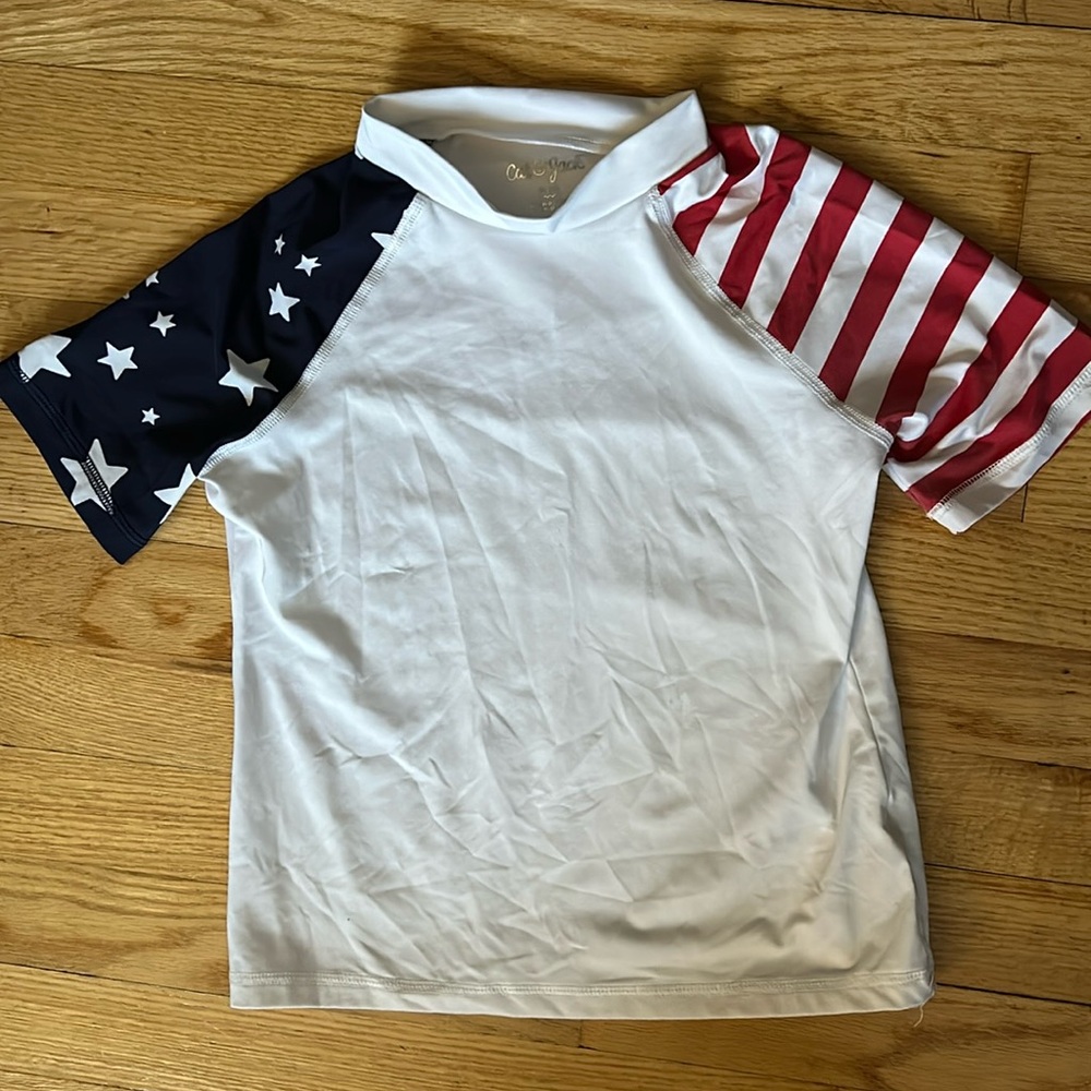 Boys size medium size 8 American flag shirt!